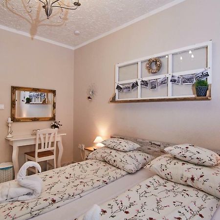 Abraham Vintage Szobak & Apartmanok Πετς Εξωτερικό φωτογραφία