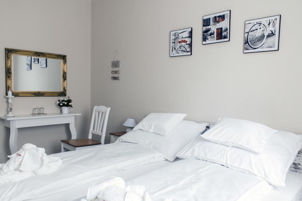 Abraham Vintage Szobak & Apartmanok Πετς Εξωτερικό φωτογραφία